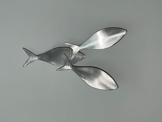 Triple Baitfish Sculpture: Nautical Wall Art for Ocean-Inspired Beach House Décor